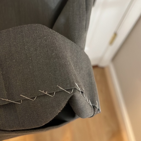 Women’s Express Editor Light Gray Dress Pants Size 4 Short - Picture 4 of 4